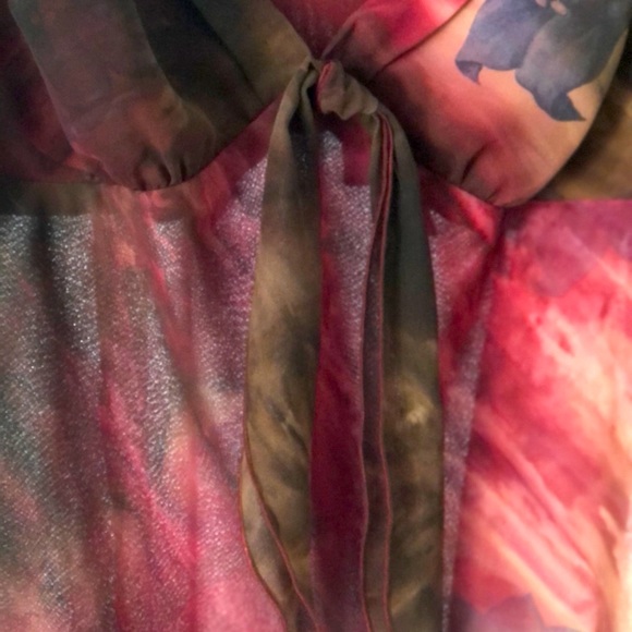 Joseph Ribkoff burgundy print camisole. Elegant and fluid. - Picture 11 of 12